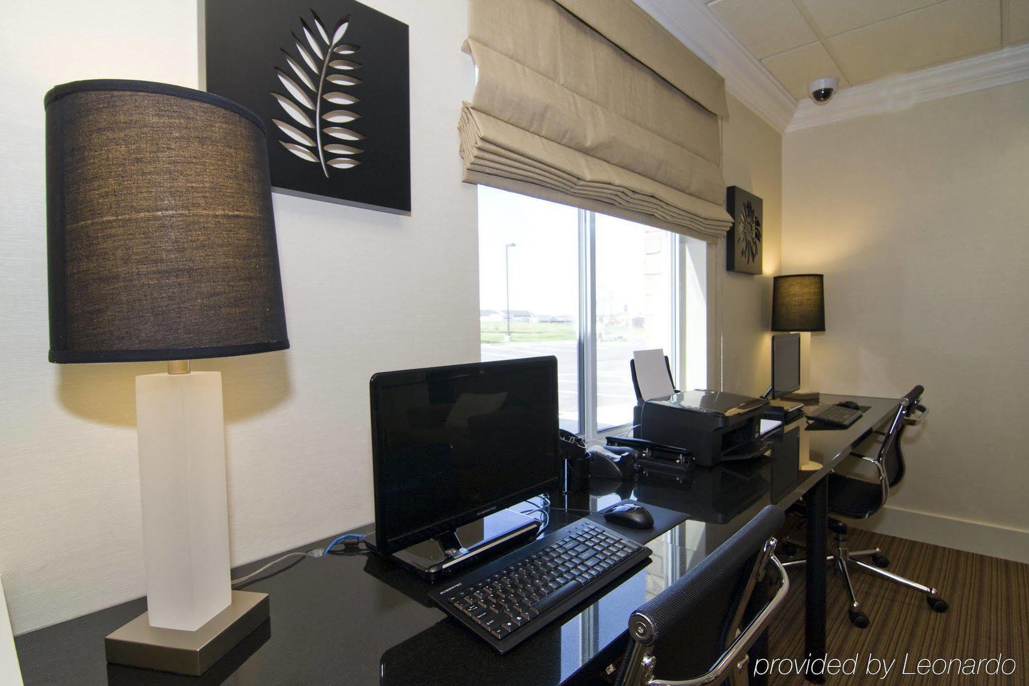 Holiday Inn Express Hotel & Suites Rogers By Ihg Létesítmények fotó